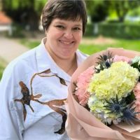 Larisa Melnucyk Larisa Melnucyk